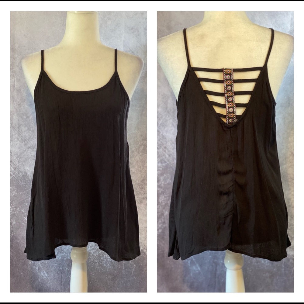 Mossimo Black flowey tank